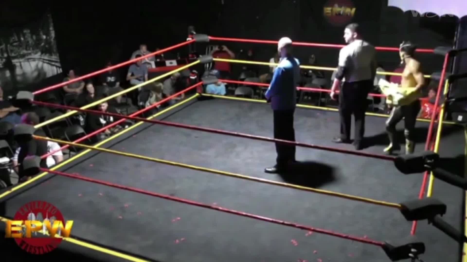 Thumbnail image for WON Ringside S1-E1