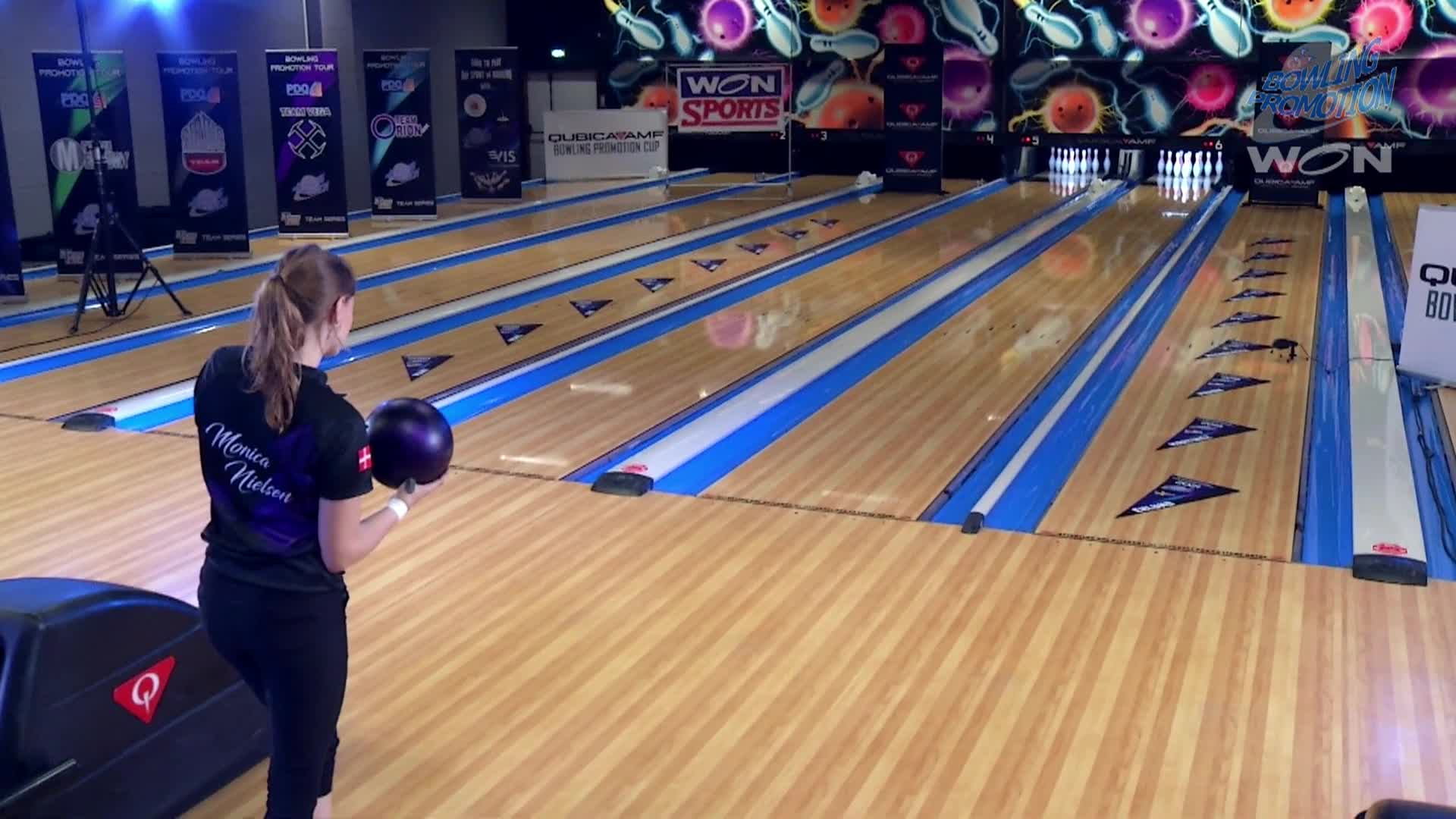 Thumbnail image for Bowling Pro-Motion Tour Round 1 Mixed Doubles Match 7